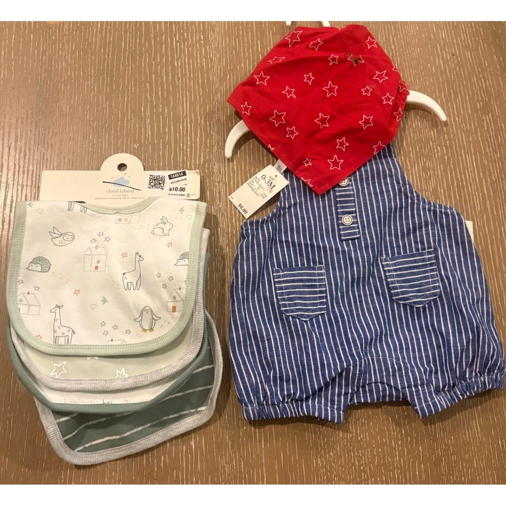 Cat & Jack 0-3M Romper Set with Stars Bib and Cloud Island 4 Pack Bibs NWT